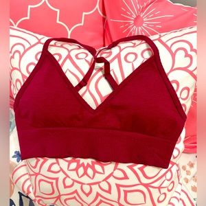 Lululemon Criss-Cross sports bra (Small)